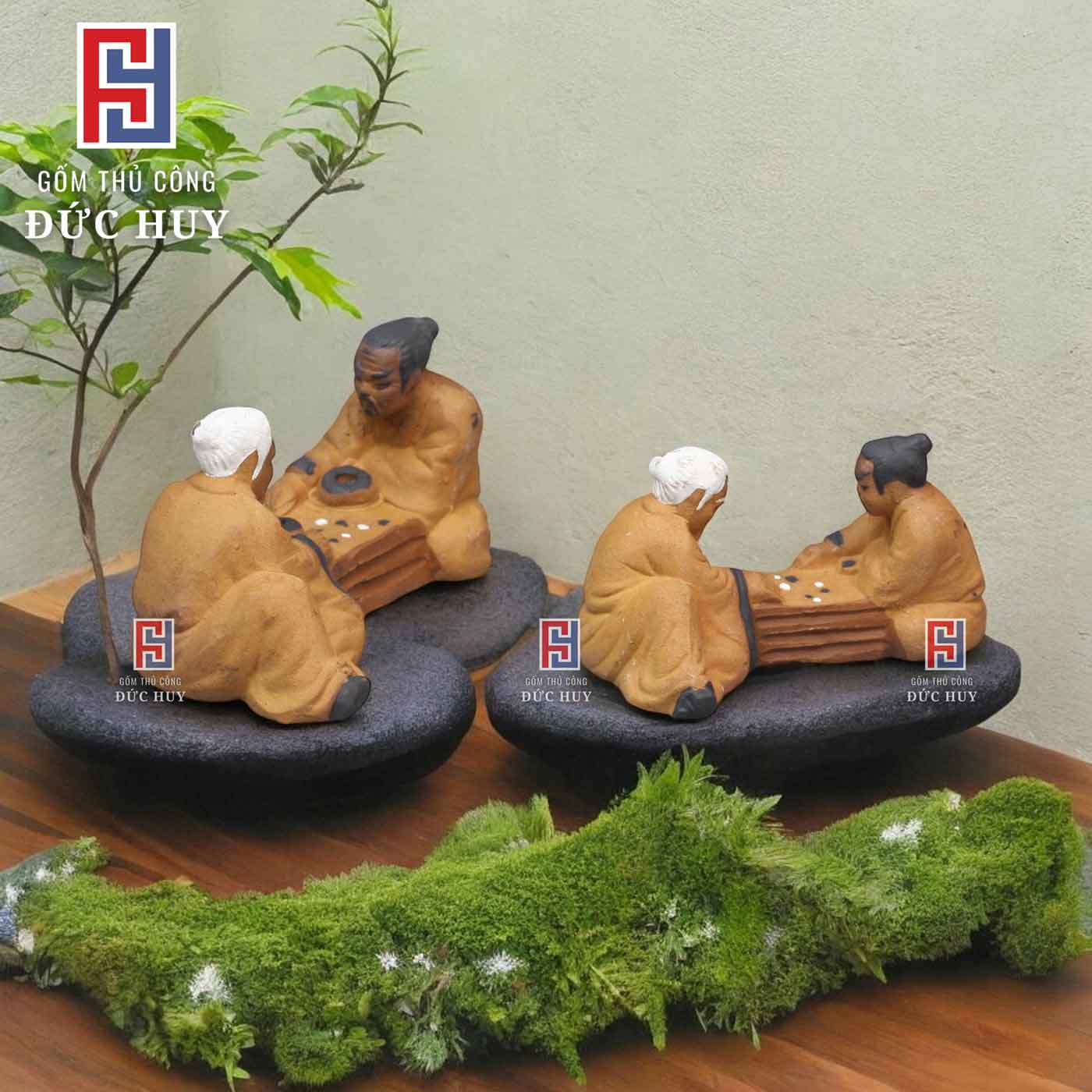 Tượng-gốm-2-ông-lão-ngồi-đánh-cờ-phụ-kiện-trang-trí-tiểu-cảnh-hòn-non-bộ-(5)