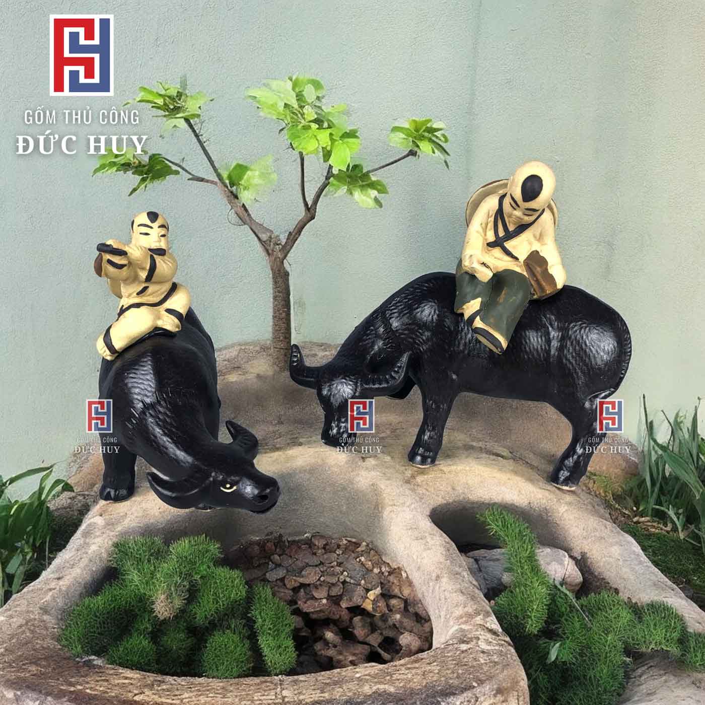 Tượng-gốm-cậu-bé-cưỡi-trâu-thổi-sáo-và-đọc-sách-trang-trí-chậu-cây-bonsai-(2)