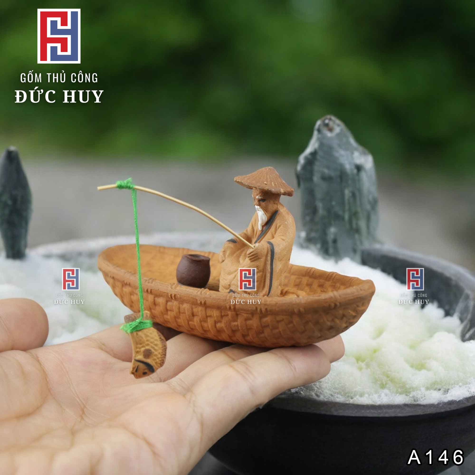 Tượng-gốm-ông-lão-ngồi-thuyền-câu-cá-trên-sông-trang-trí-tiểu-cảnh-(2)11